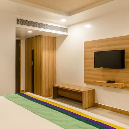 ホテル Treebo Golden Swan Pammal チェンナイ エクステリア 写真